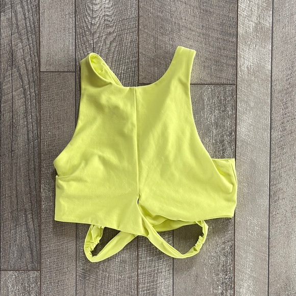 Nordstorm Becco Size Large Bright Yellow Crop Top Athletic Tank Top - Picture 5 of 5